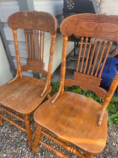2 chairs
