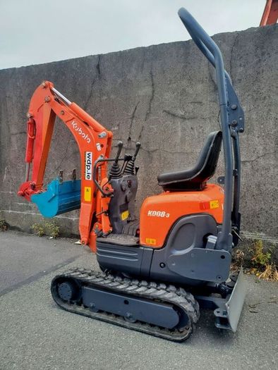 Kubota micro digger