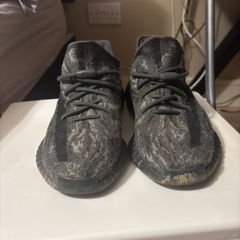 YEEZY 350 Graphite