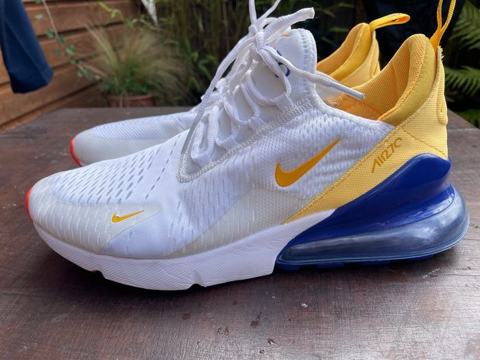 Nike 270 size 9