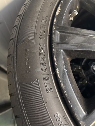 21" Range Rover Sport black edition wheels and tyres