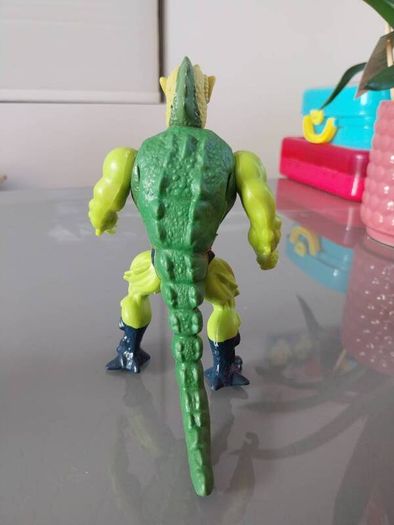 Vintage Masters of the Universe MOTU He-Man Action figures