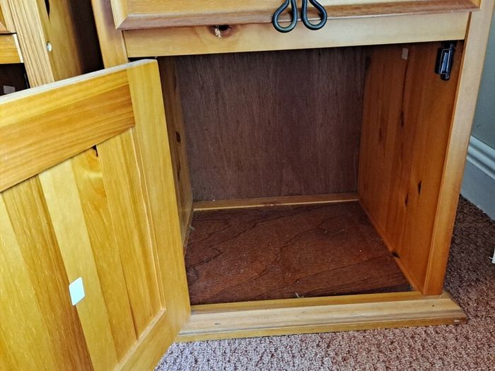 set of bedside lockers