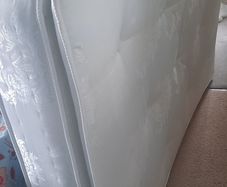 4ft Mattress- like new