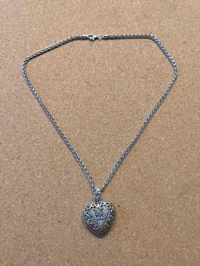 Silver necklace with locket pendant heart