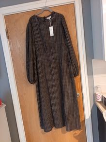 M&S  Dress.   S. 22 Tall.     B.N.W.T