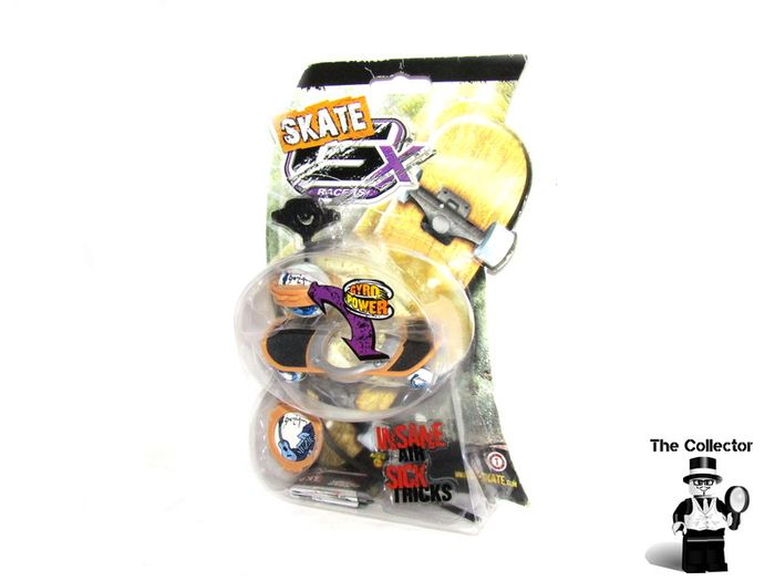 GX skate racers gyro trick wheel power skateboard gyro power black rip cord gift fingerboard tech deck mini skateboard made by Jakks Pacific 2009 brand new sealed