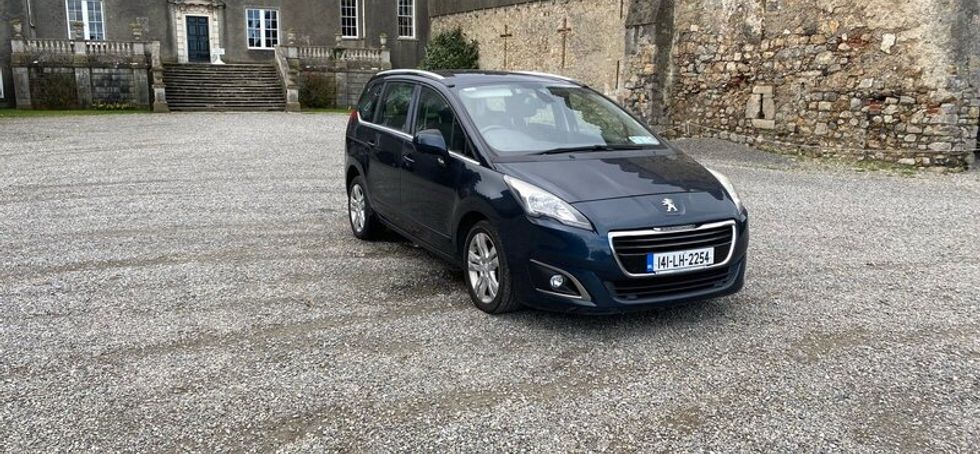 2014 Peugeot 5008