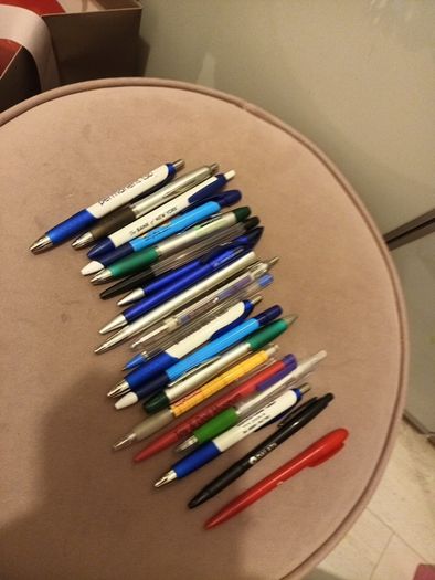20 brand new never used pens