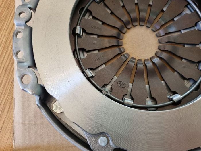 Ford Mazda Luk Clutch Kit 2 Bnib