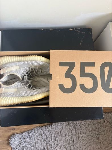 Static Yeezys