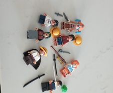 Lego minifigure one piece bundle