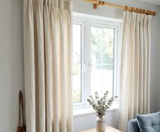Rustic 2 m curtain pole wooden