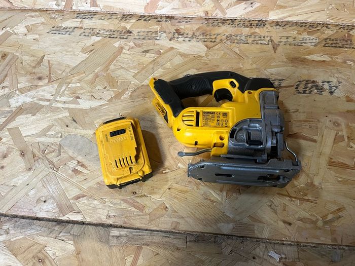 dewalt