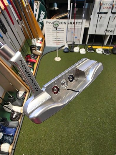 As New Scotty Cameron Champions Choice Button Back Newport Putter 34"