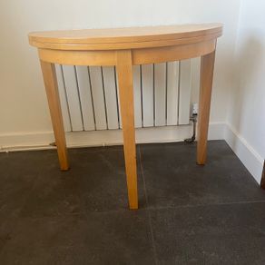 Folding Gate Leg Table