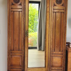 Vintage Wardrobe