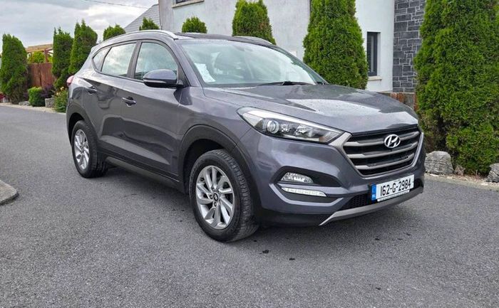 Hyundai Tucson with warranty