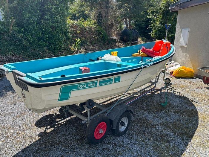 OSM 13ft 5in 404 fibreglass clinker boat