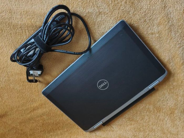 Dell Latitude E6320 i7