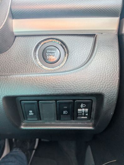 Top Spec Suzuki Swift SZ4 - 2014 (142)