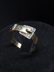 Vintage 9ct Gold Belt Buckle Ring Size 58
