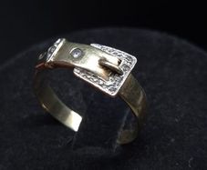 Vintage 9ct Gold Belt Buckle Ring Size 58