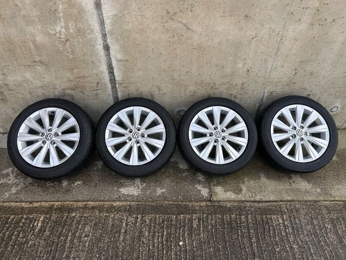 Genuine Volkswagen Polo 16" Alloys & Tyres - 5x100