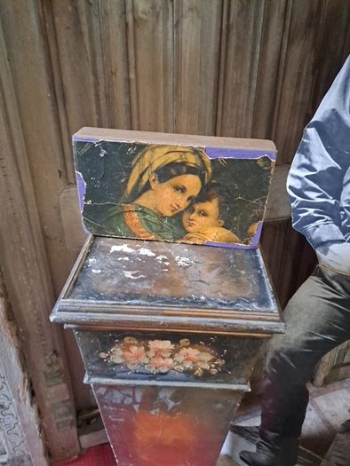 Vintage  Book Trinket Box