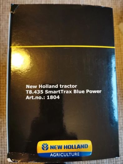 Marge Models New Holland T8.435 SmartTrax Blue Power