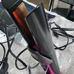 Dyson straightener