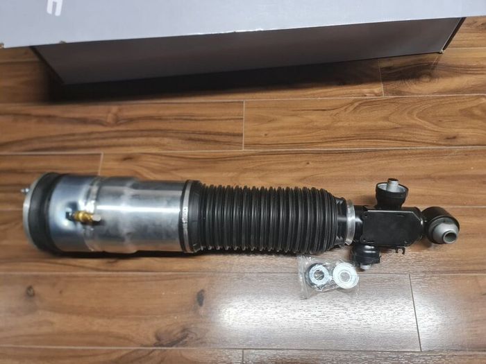 BMW 7 - Air Strunt with EDC