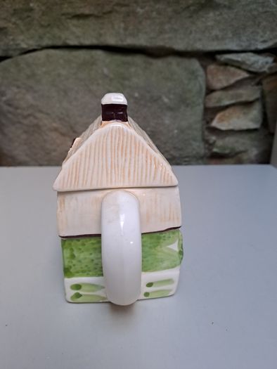 English Cottage teapot
