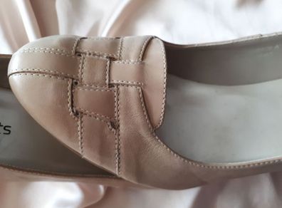 Beige genuine leather High heels shoes