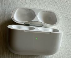 AirPods pro Charging Case Only Model A2190