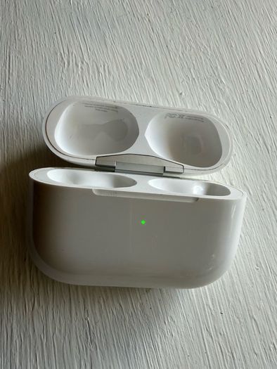 AirPods pro Charging Case Only Model A2190