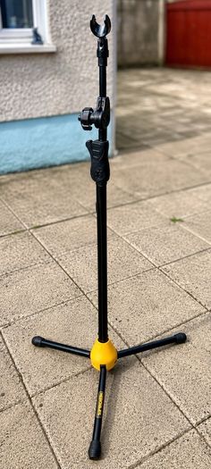 Hercules Microphone Stand