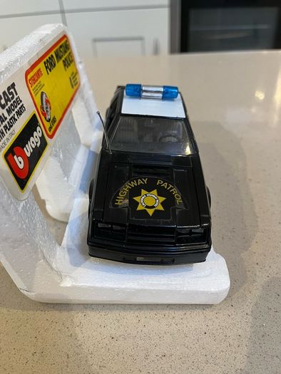 Ford Mustang Police 1/24 Burago