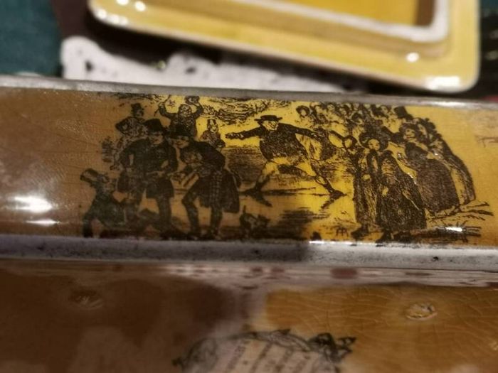 Porceline cigarette box Gosport uk
