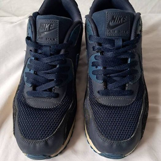 nike air max 90 size 9.5 eu 44.5 some signs of usage in good condition