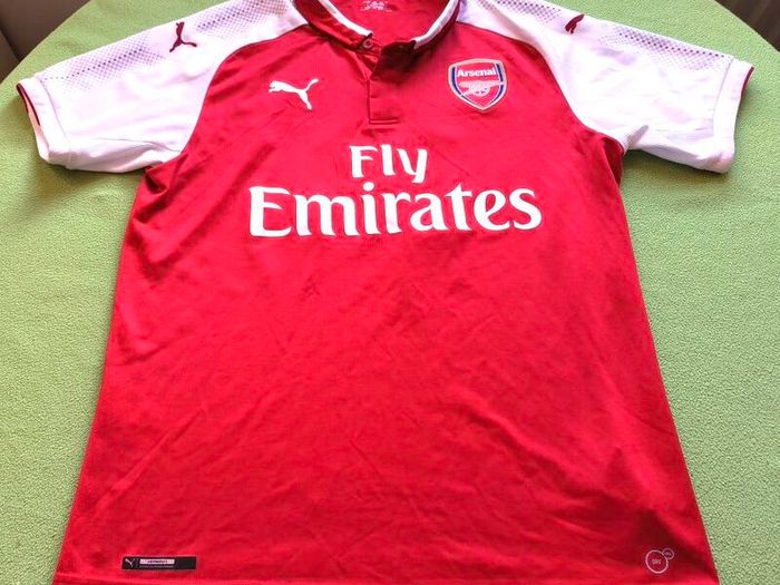 ,2017/18 Arsenal Puma #Aubameyang Jersey Size M Adults