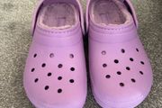 UK 2 purple crocs classic lined clogs
