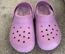 UK 2 purple crocs classic lined clogs