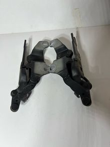 bmw 320d e93 front hood bonnet hinges pair 7115264 7115263 2009 A1l2b518s