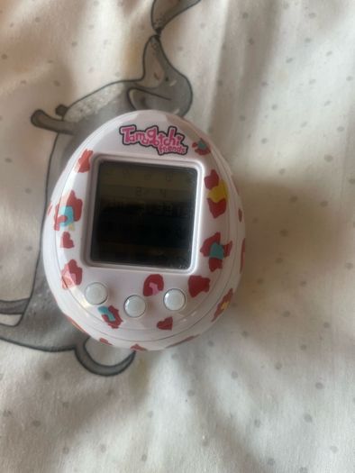 Tamagotchi interactive toy