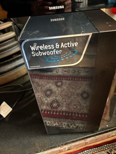 Samsung surround sound speaker and wireless woofer