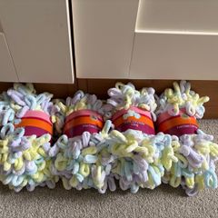 4 balls of loop finger knitting yarn wool 100g each