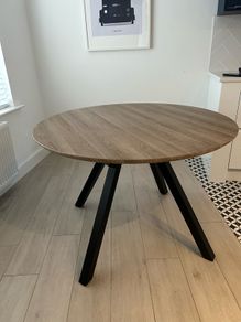 Round table