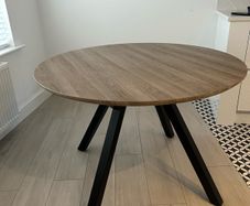 Round table