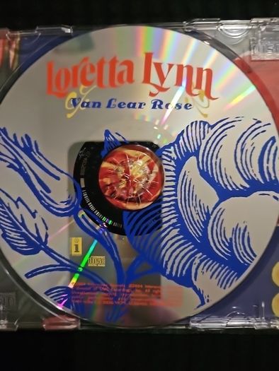 Loretta Lynn - Van Lear Rose.